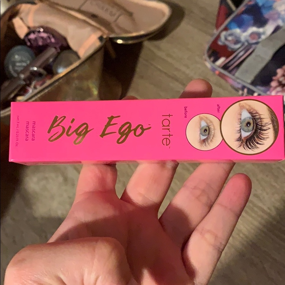 Tarte “Big Ego” mascara